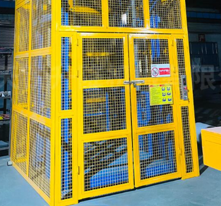 龙江货梯可以安装在室外吗